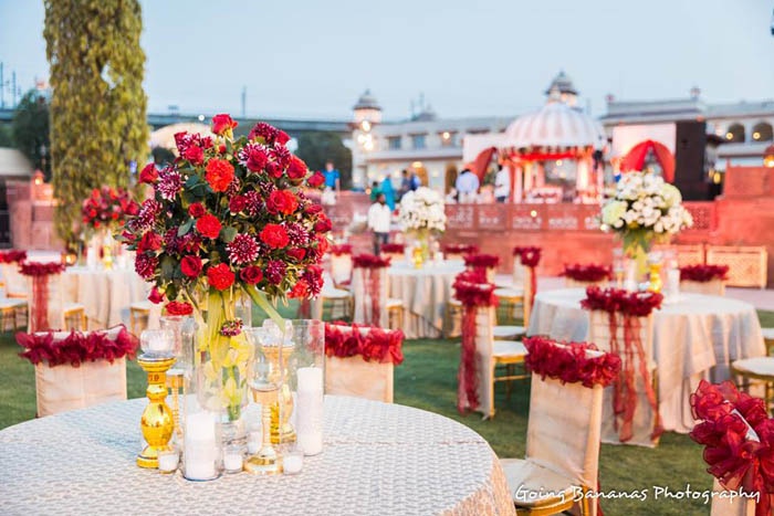 Banquet hall decoration ideas that can be borrowed for every ... Décor Banquette Hall