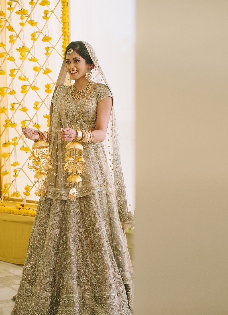 10 Amazing Jewellery Options To Pair With A Golden Lehenga Bridal Wear Wedding Blog 6701