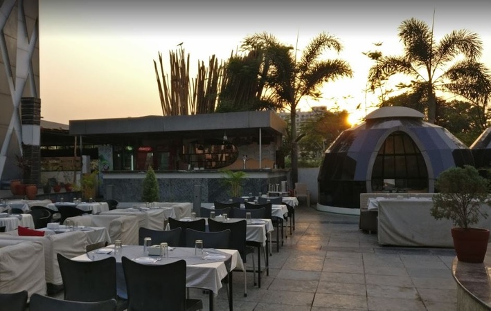 Crystal Hut Q Restaurant and Bar, Pimpri-Chinchwad Crystal Hut Q Restaurant and Bar