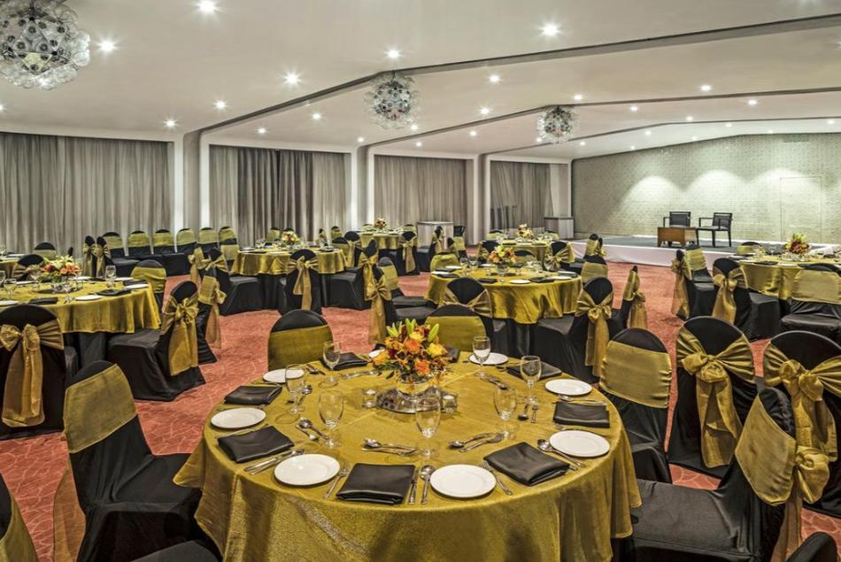 The Park Hotel Connaught Place, Delhi Banquet Hall Wedding Lawn WeddingZ.in