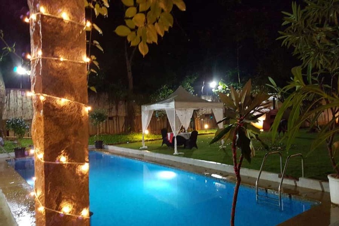 Backyard by Happy retreats, Whitefield Backyard by Happy retreats