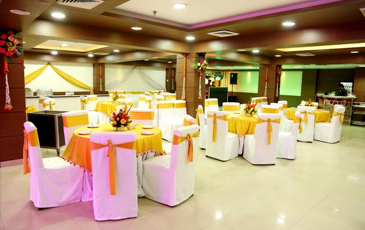 Hotel Blue Stone, Kaushambi Hotel Blue Stone