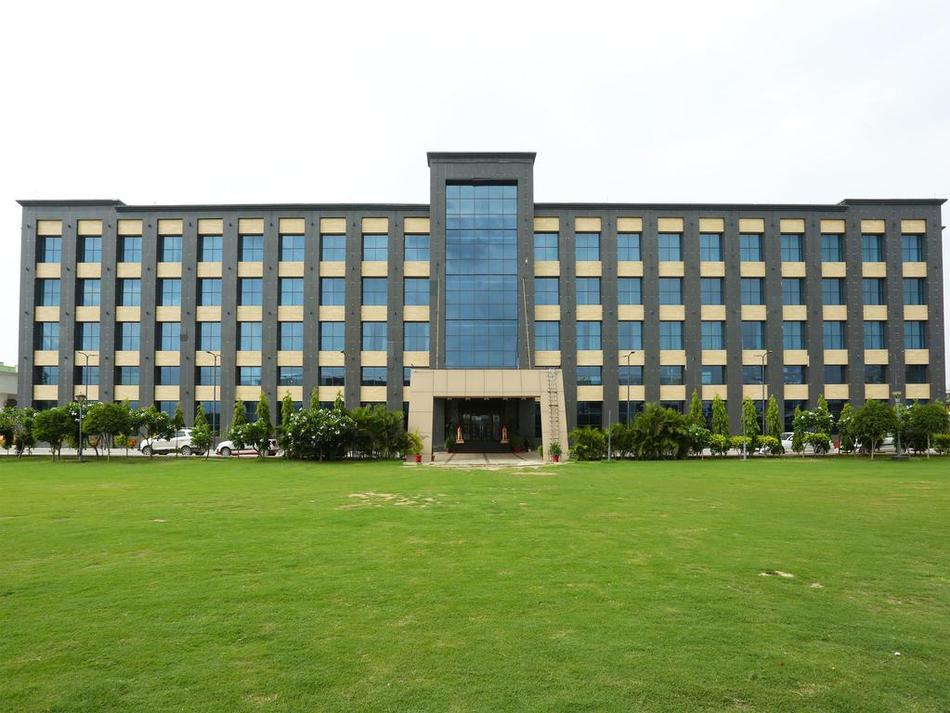 Golden Blossom Imperial Resorts Faizabad road, Lucknow Banquet Hall