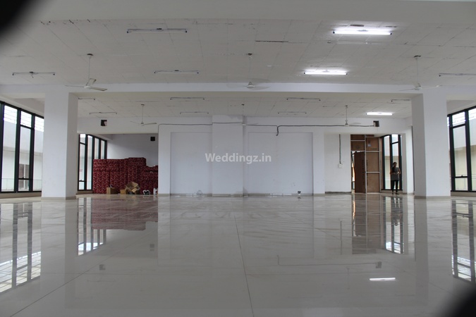 Utsav Banquet and Rooms, Althan Utsav Banquet and Rooms