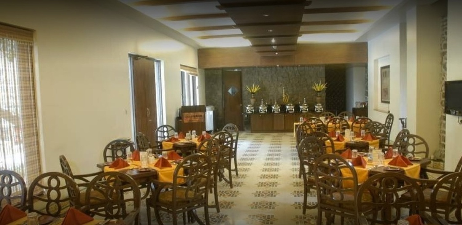 Fort Jadhavgadh Hotel Hadapsar, Pune Banquet Hall Wedding Lawn