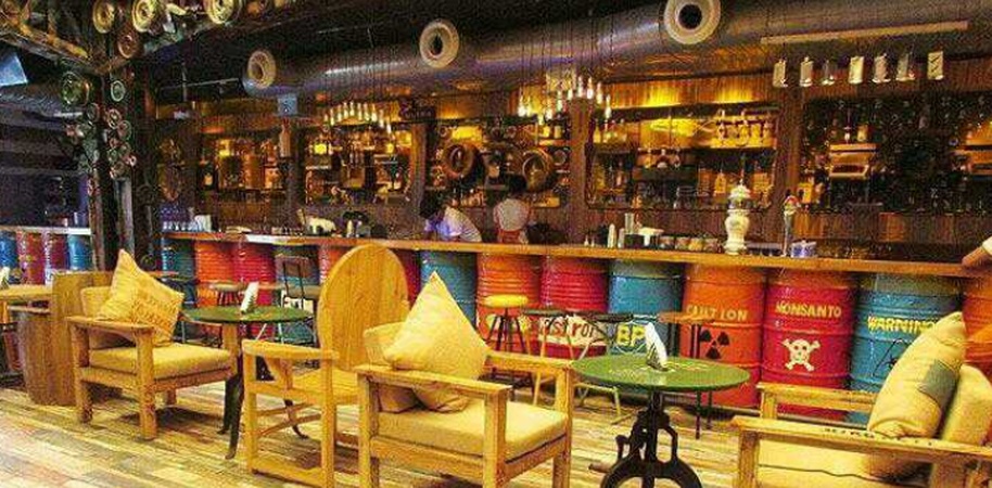 The Junkyard Cafe, Connaught Place The Junkyard Cafe