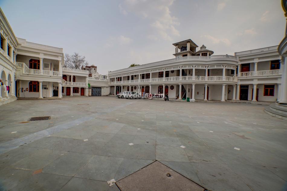Shakuntala Residency Husainganj, Lucknow Banquet Hall Wedding Lawn