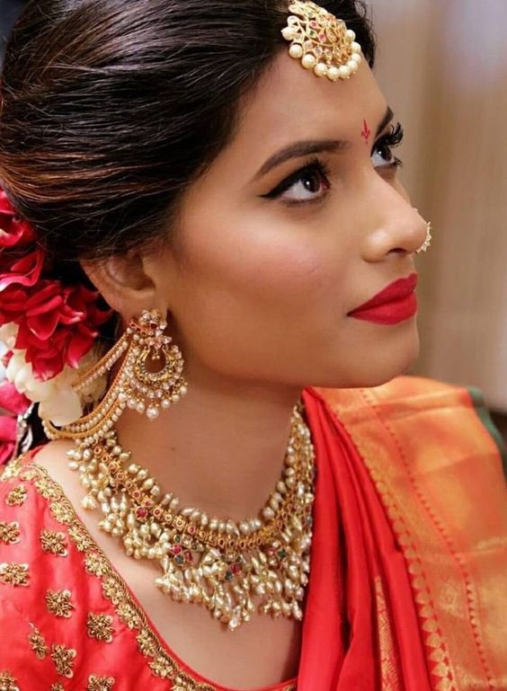 Top Five Stunning South Indian Hairstyles That You Should Try In Your  Wedding