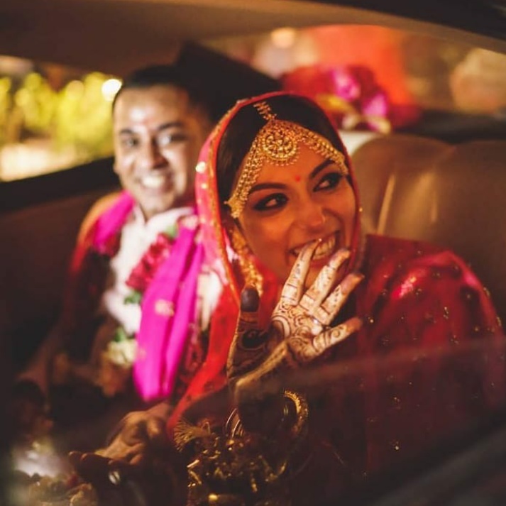 8. We love a smiling bride during her vidaai!