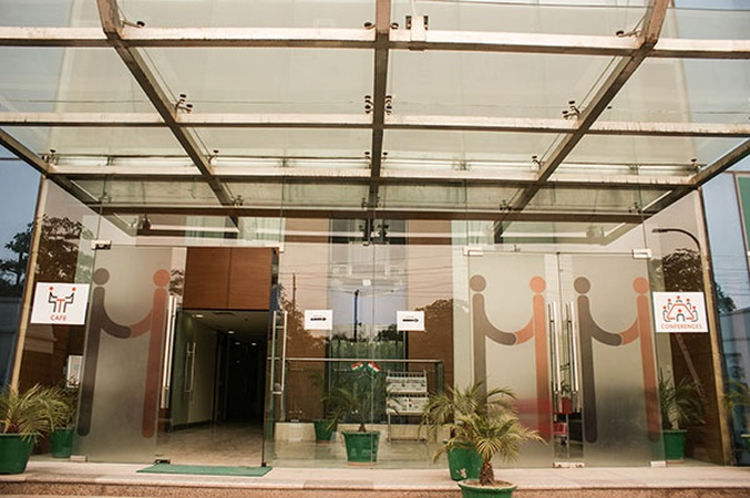Hyphen Hotel, Noida Hyphen Hotel