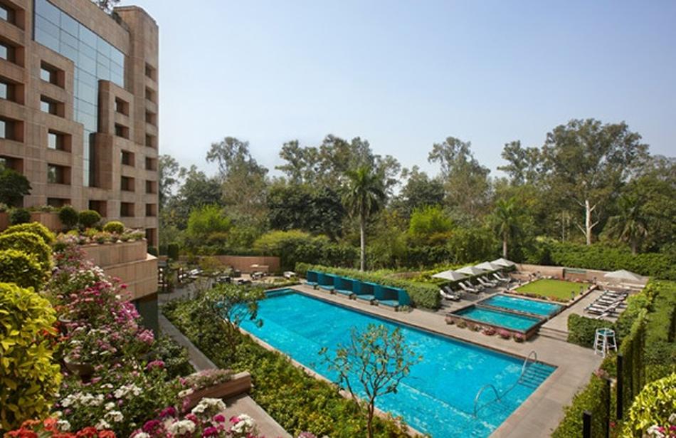 ITC Maurya Chanakyapuri, Delhi Banquet Hall Wedding Lawn WeddingZ.in