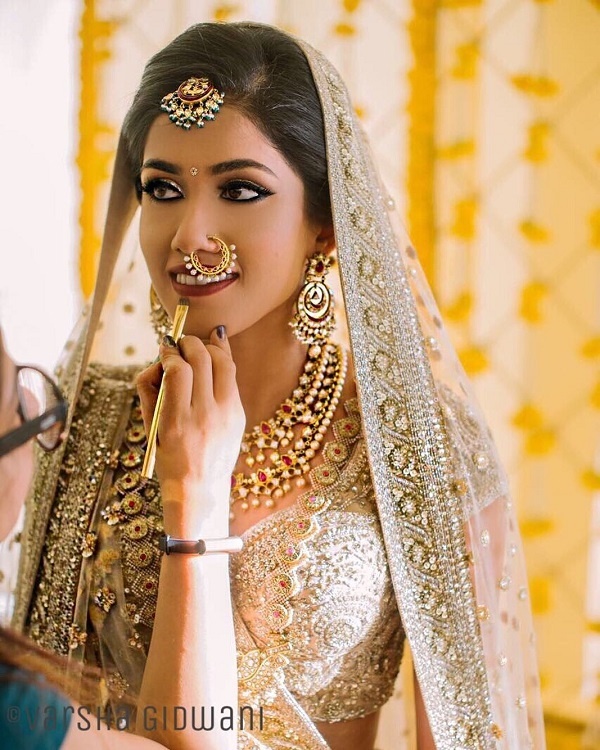 Bride without on sale nose ring