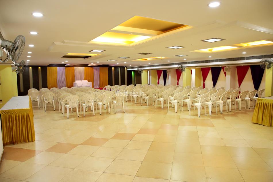 Riddhi Siddhi Hall Nizampura, Baroda Banquet Hall Wedding Hotel
