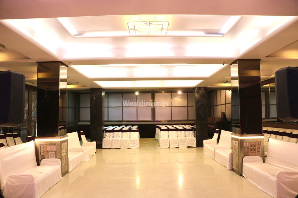 Flag's Marriage And Party Hall Malad West, Mumbai Banquet Hall WeddingZ.in