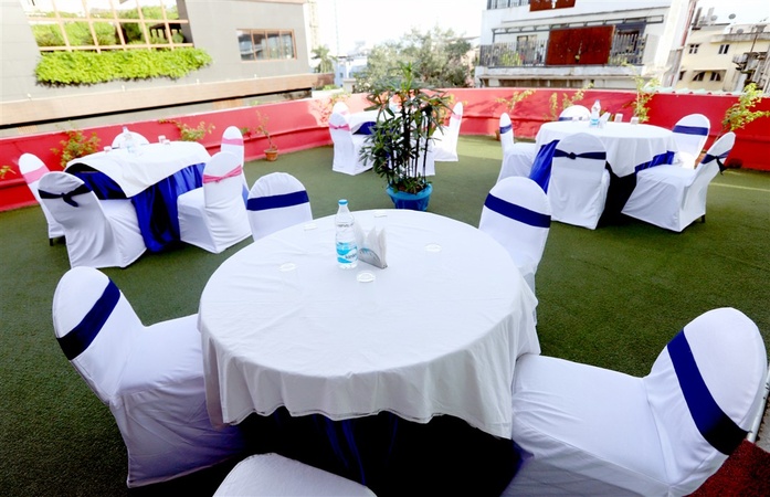 Hotel 1 Lovelock, Ballygunge Hotel 1 Lovelock