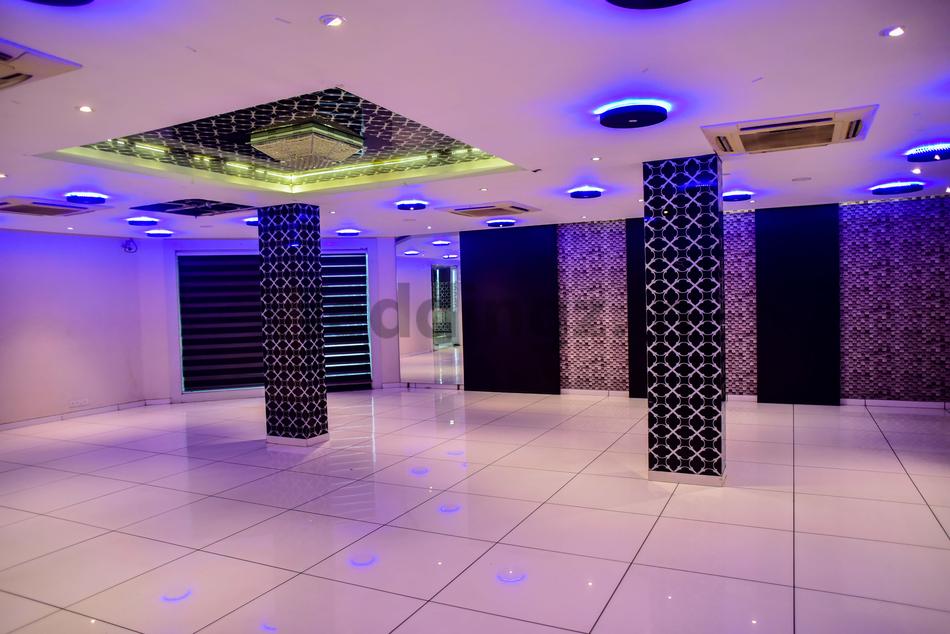 The Surat Tennis Club Athwa, Surat Banquet Hall WeddingZ.in