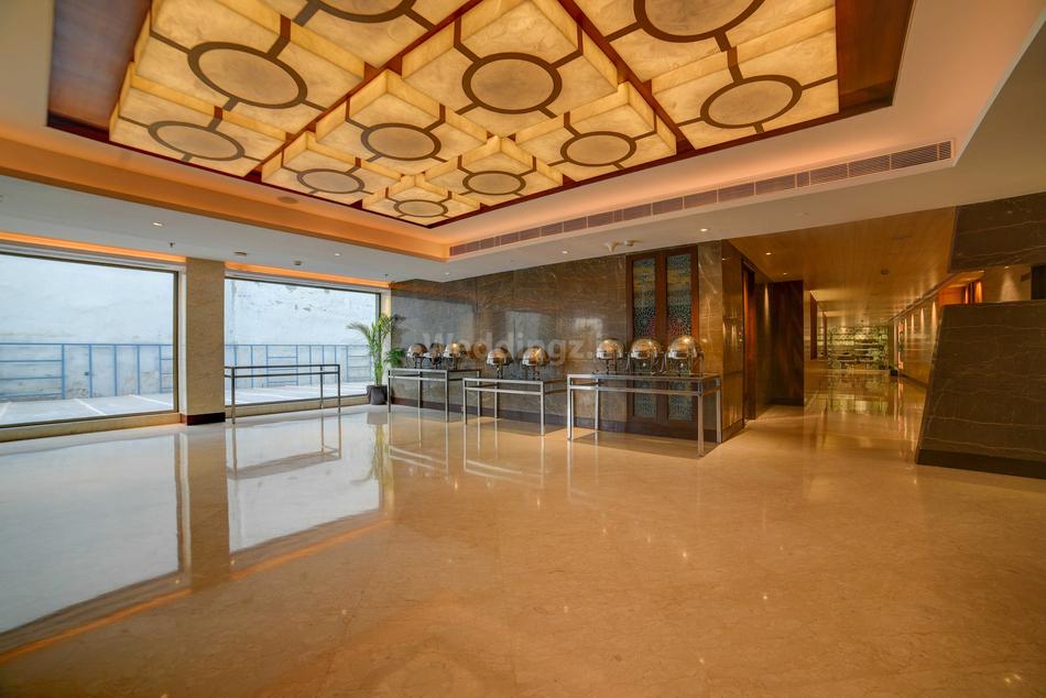 Crystal Sarovar Fatehabad Road, Agra Banquet Hall Wedding Lawn