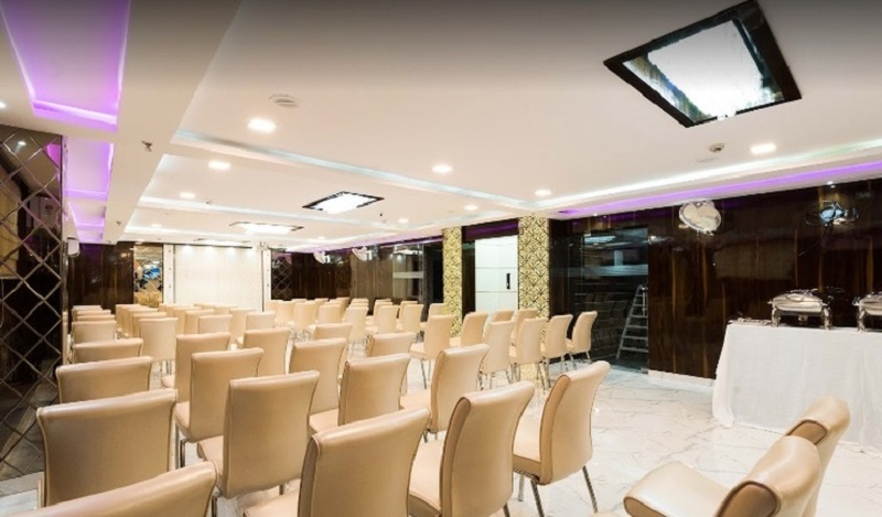 Hotel Glorious RimRocks Palace, Topsia - Large Party Halls in Topsia, Kolkata
