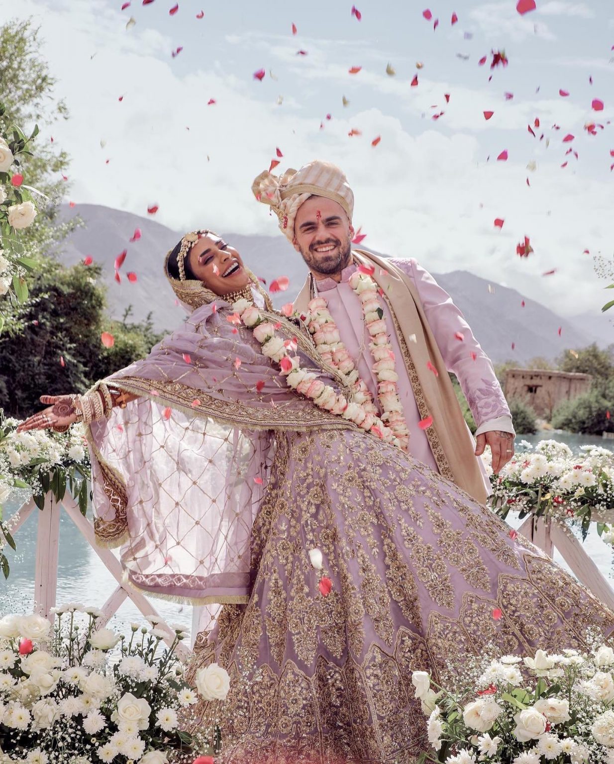 25+ Bride and Groom Dress Colour Combinations that You Cannot Go Wrong