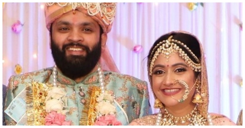 #TRENDING: Veena Parashar and her Husband Sang the Most Hilarious Duet at their Wedding!