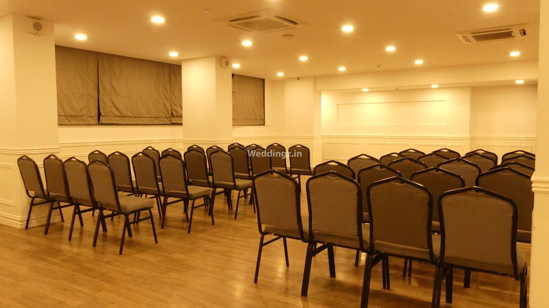 OYO Townhouse 021 Bombay Exhibition Centre, Goregaon West OYO Townhouse 021 Bombay Exhibition Centre