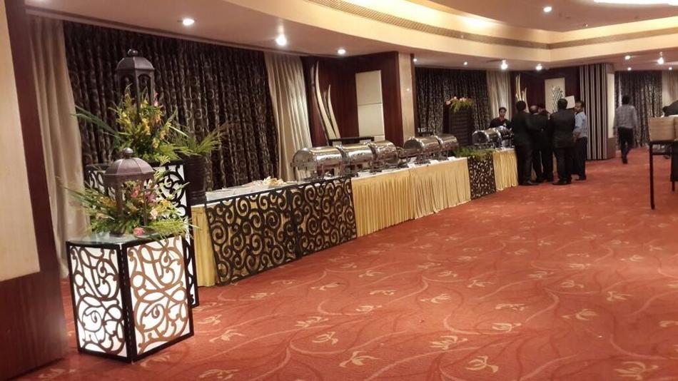 Evershine Banquets Malad West, Mumbai Banquet Hall WeddingZ.in