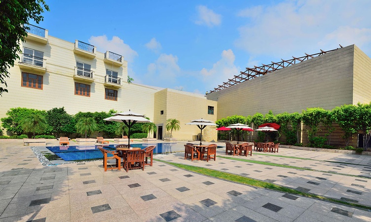 Glitz Westend Inn, Mahipalpur Glitz Westend Inn