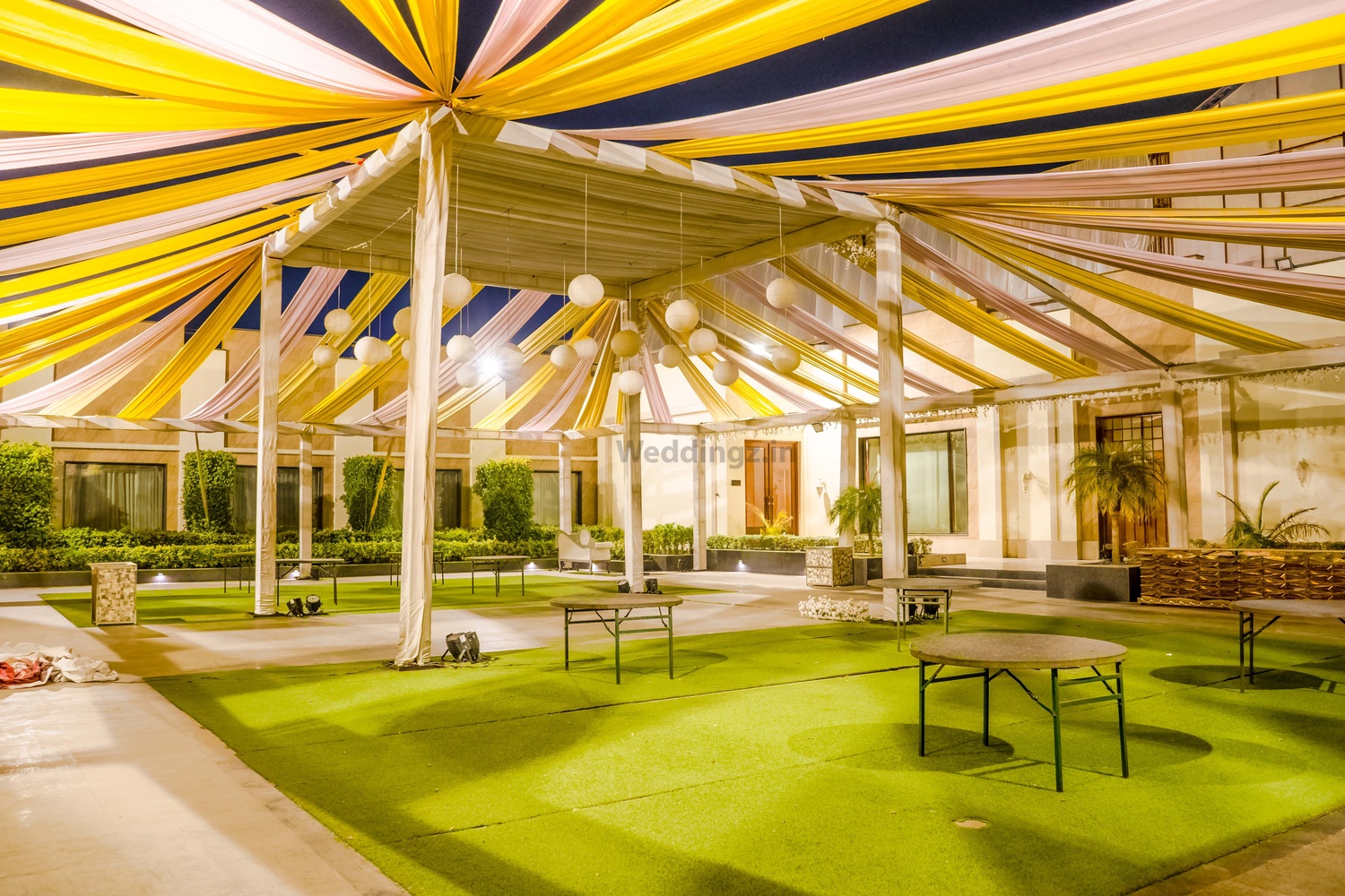 Calista Resort Kapashera, Delhi | Banquet Hall | Wedding Lawn | WeddingZ.in