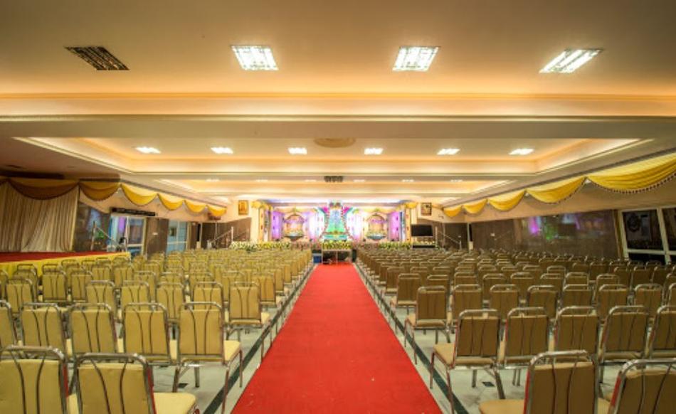 Sri Padmavathi Palace Vanagaram, Chennai Banquet Hall WeddingZ.in