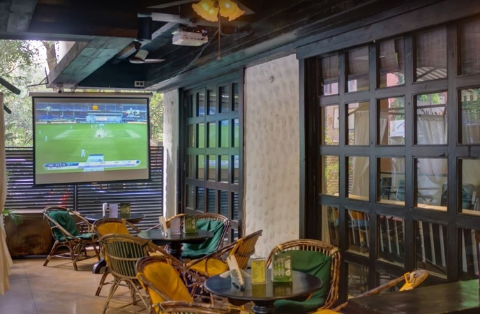 Kosmic Sea Lounge, Borivali West Kosmic Sea Lounge