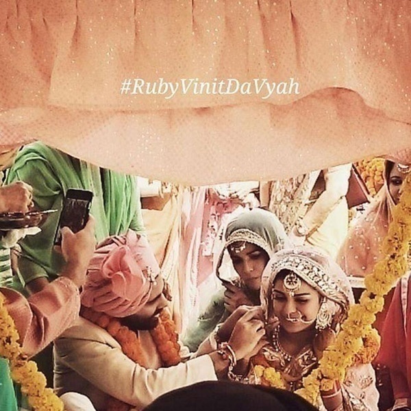 #RubyVinitDaVyah - Nimrat Kaur’s Sister, Rubina’s Gorgeous Outdoor Delhi Wedding