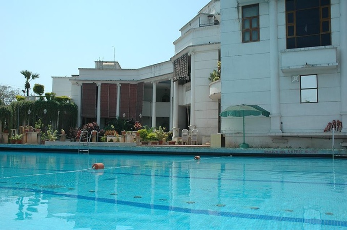 Country Club Spring, Kandivali West Country Club Spring