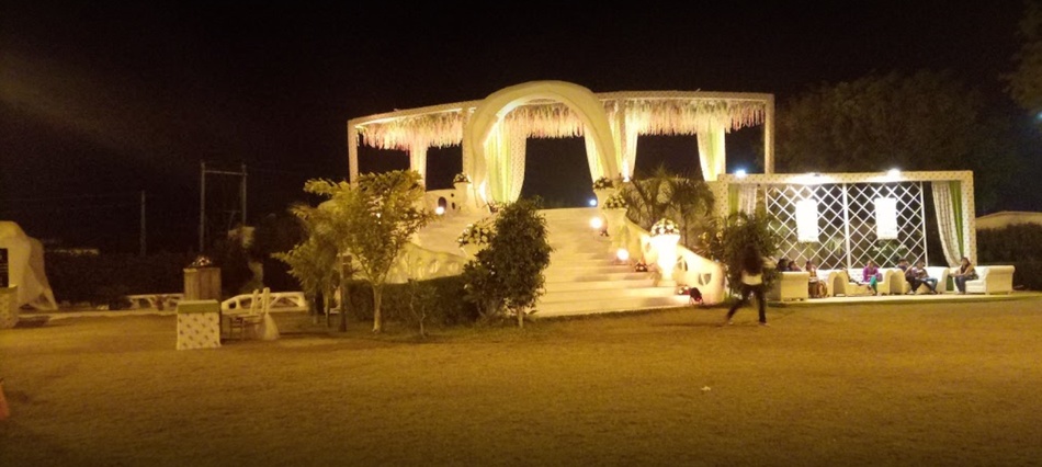 Crescent Outlandish Celebrations, Thaltej Crescent Outlandish Celebrations