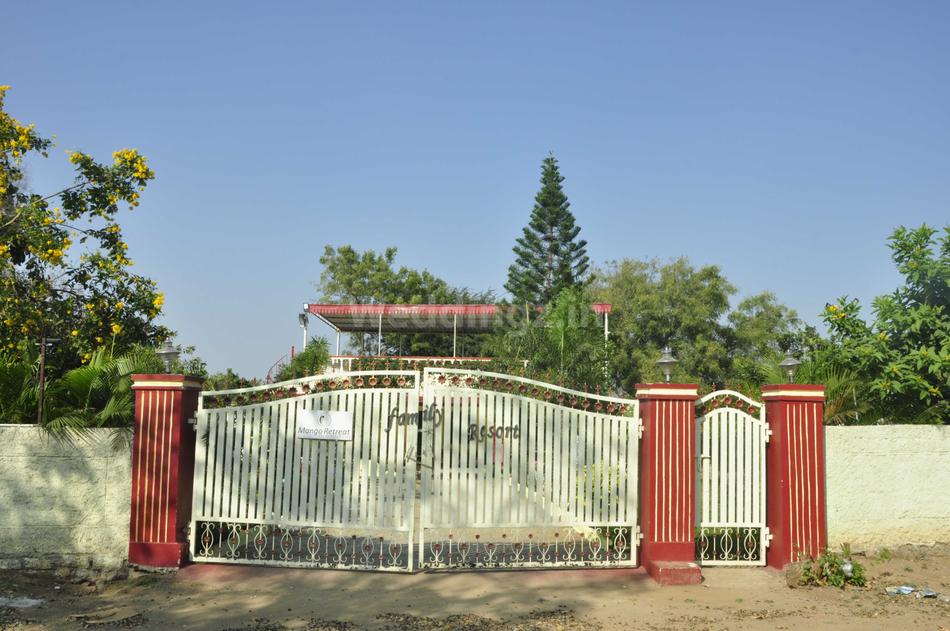 Mango Retreat Resort Moinabad, Hyderabad Banquet Hall Wedding Lawn