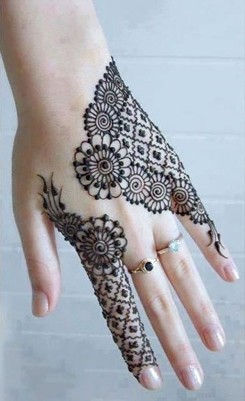 Unconventional Mehndi Designs for the Modern Bride