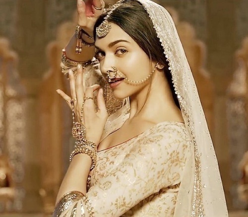 5 Signs You’re The Ultimate Bollywood Bride!