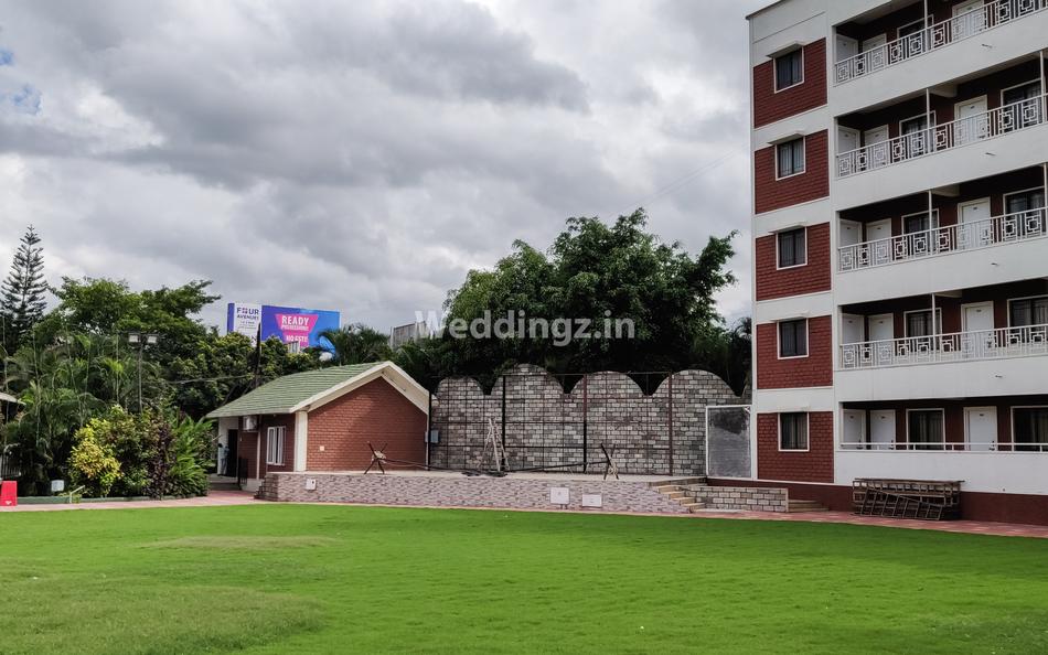Manali Resort Hadapsar, Pune Banquet Hall Wedding Lawn WeddingZ.in