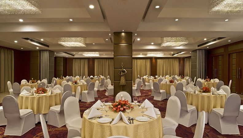 Radisson Jaipur City Center, Khasa Kothi Circle Radisson Jaipur City Center