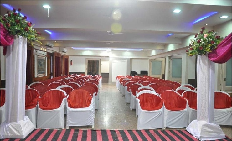 Kapadia Health Club, Adajan Kapadia Health Club