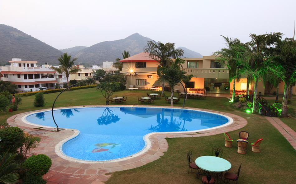 Jeevantara Resort Goverdhan Villas, Udaipur Banquet Hall Wedding Lawn WeddingZ.in