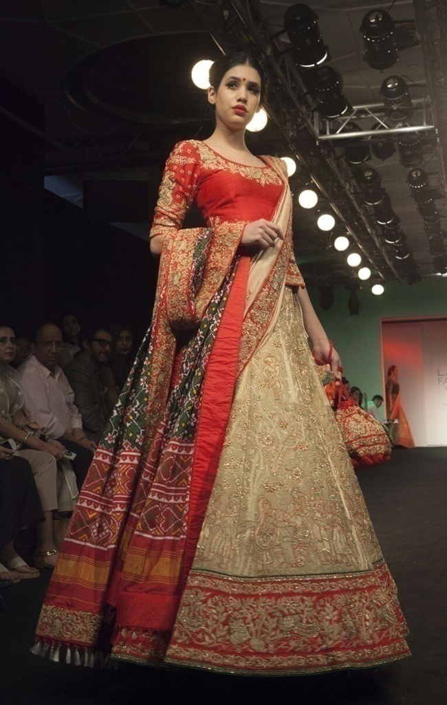 Inspirations from Saroj Jalan’s New Bridal Wear Collection Launched at LFW 