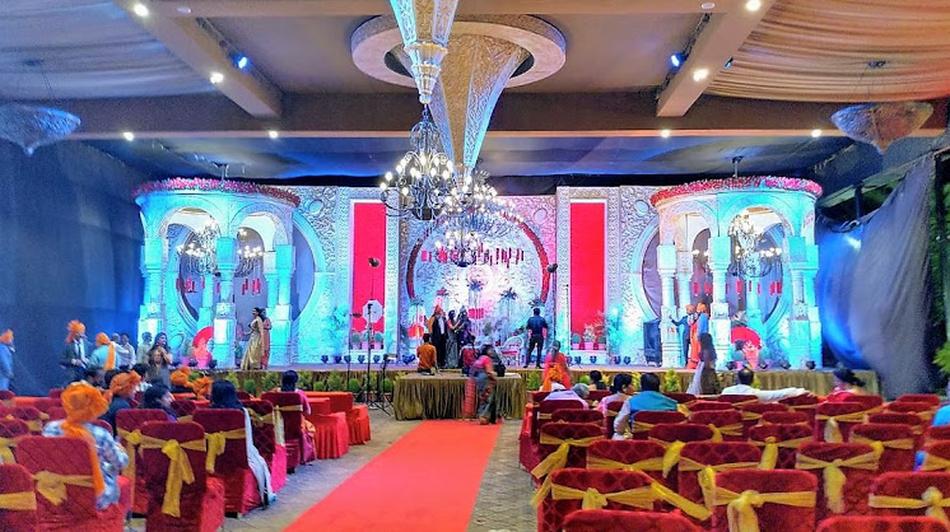 The Meera Pipliya Rao, Indore Banquet Hall Wedding Lawn WeddingZ.in