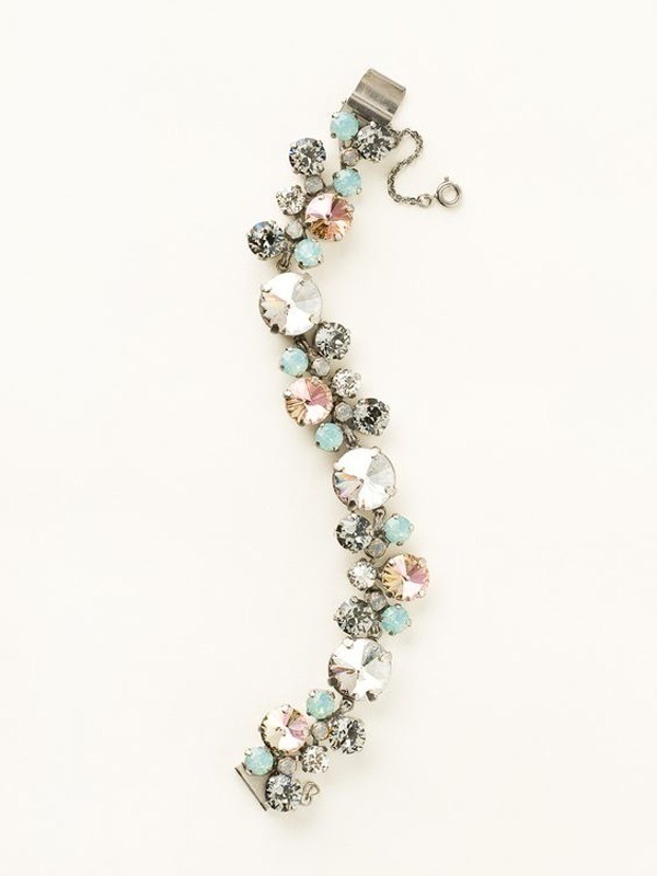 Tips and Tricks on How to Shimmer Up Your Bridal Makeup and More Blog