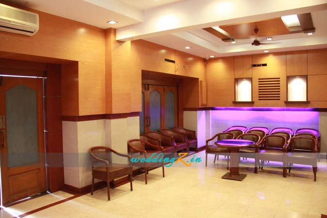 Aishwarya Party Hall & Madonna’s Galleria, Jogeshwari Aishwarya Party Hall & Madonna’s Galleria