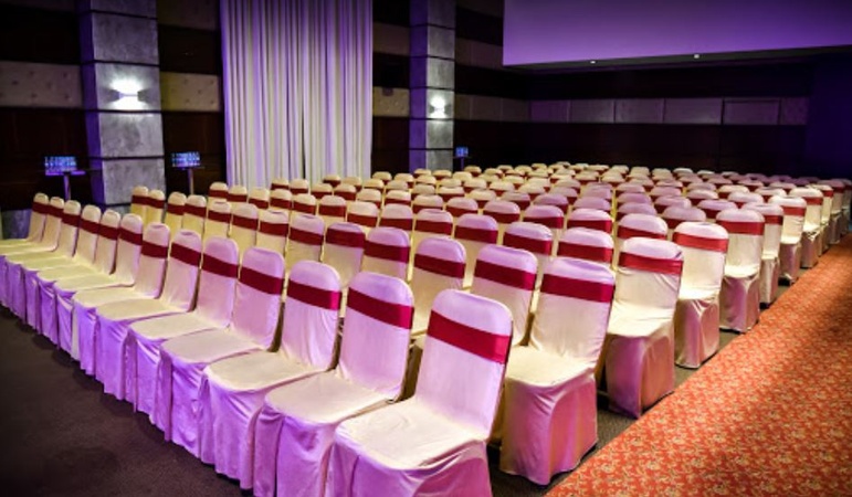 Hotel Bluewater, Pimpri-Chinchwad Hotel Bluewater