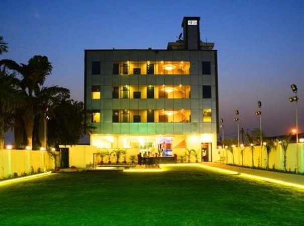 V One Pride, Nirman Nagar V One Pride