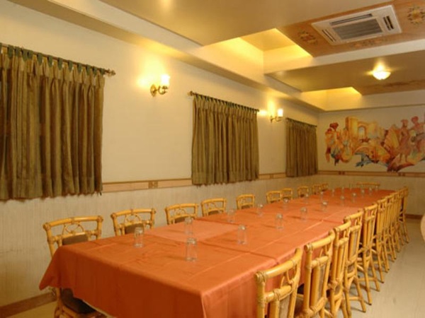 Hotel Vrindavan, Pimpri Hotel Vrindavan