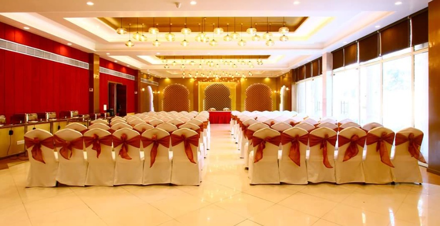 Casa Meera Hotel, Noida Casa Meera Hotel