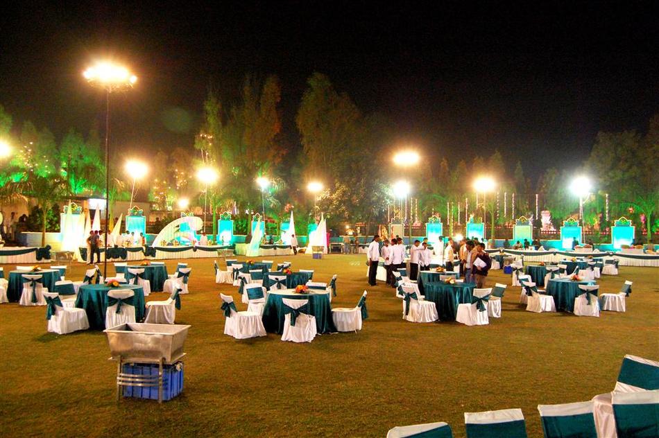 Oriental Palace Resort Subash Nagar Udaipur Wedding Hotels Cocktail Venues Banquet Halls Wedding Lawns Destination Wedding Venues Wedding Resorts Party Halls Party Plots Marriage Halls Weddingz In