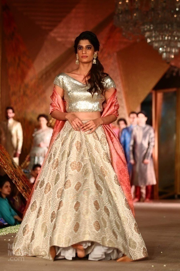 All the Wedding Inspiration You Need from Manish Malhotra’s Regal Threads Collection